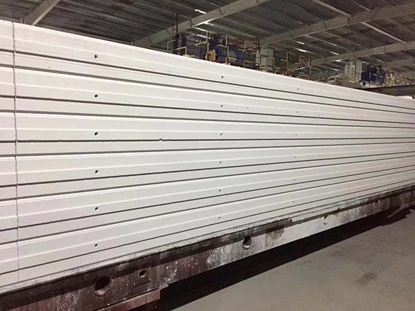 ALC蒸壓砂加氣混凝土抗裂板廠家